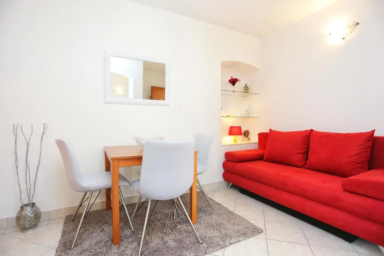 Apartments By The Sea Kastel Novi, Kastela - 18118 Croatia
